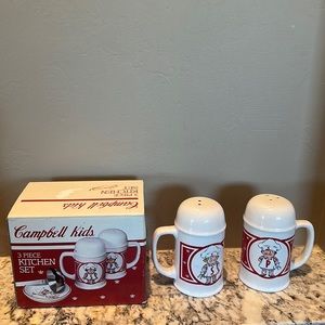 NIB Vintage 1990 Campbell kids salt and pepper shakers missing spoon rest